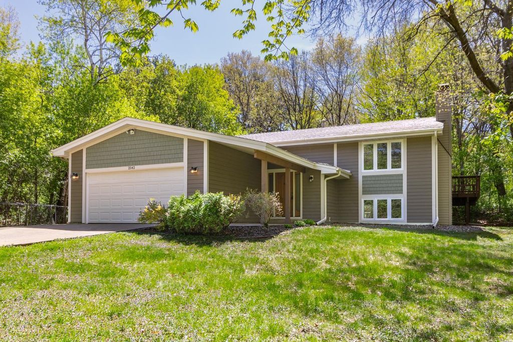 Photo of 2542 147th Lane NE, Ham Lake, MN 55304 (MLS # 7072487)