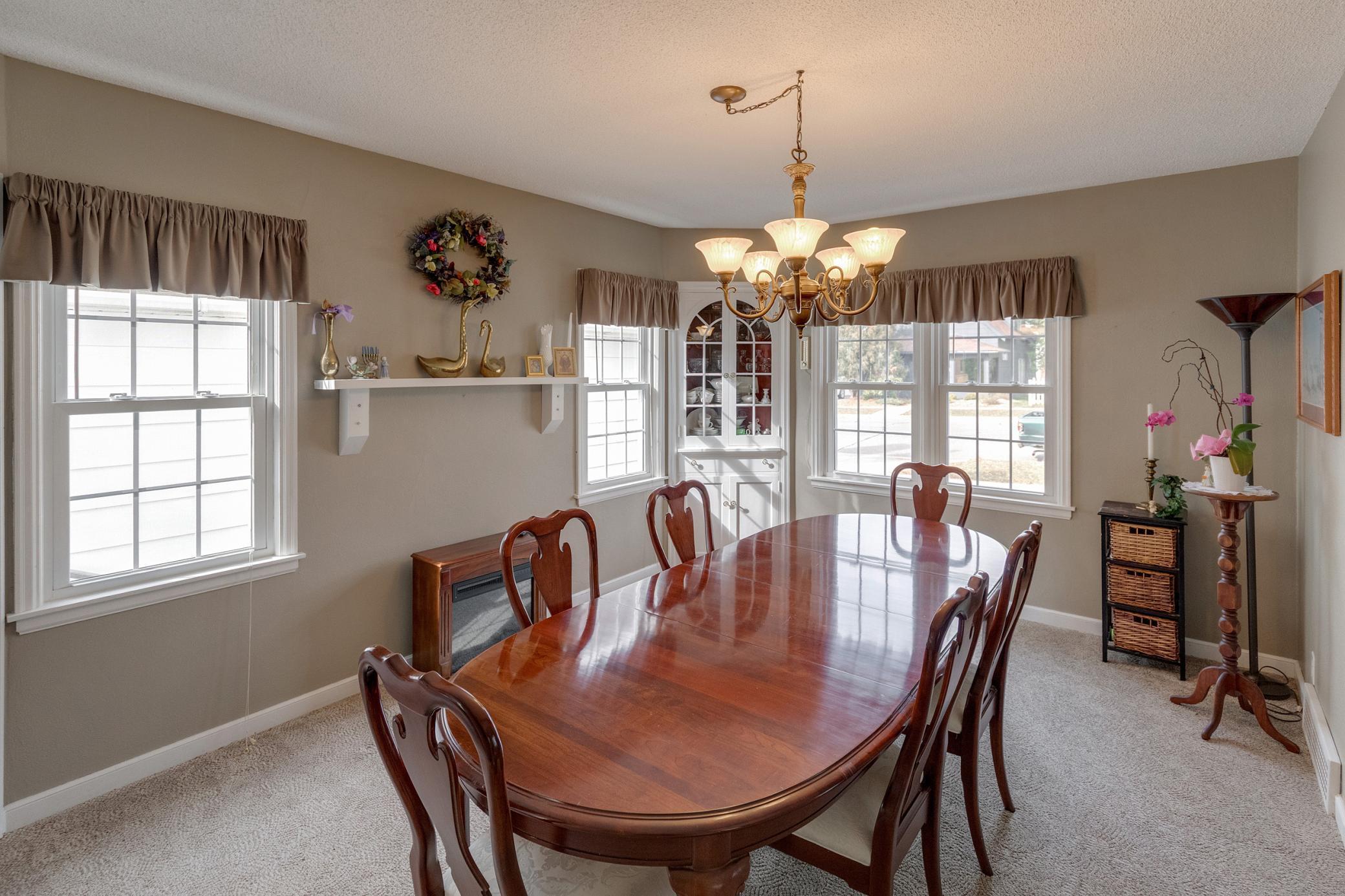 513 Michigan Avenue W