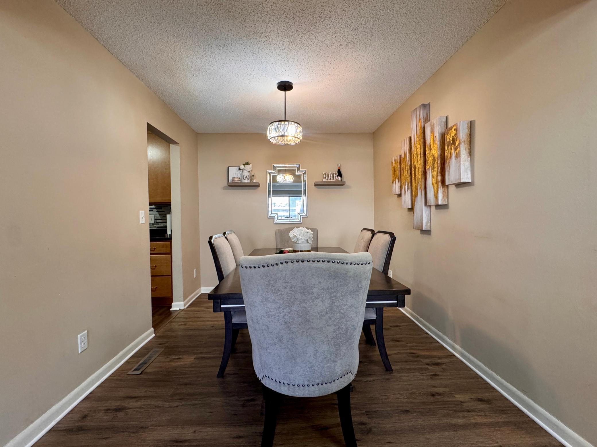 1271 Landmark Trail S