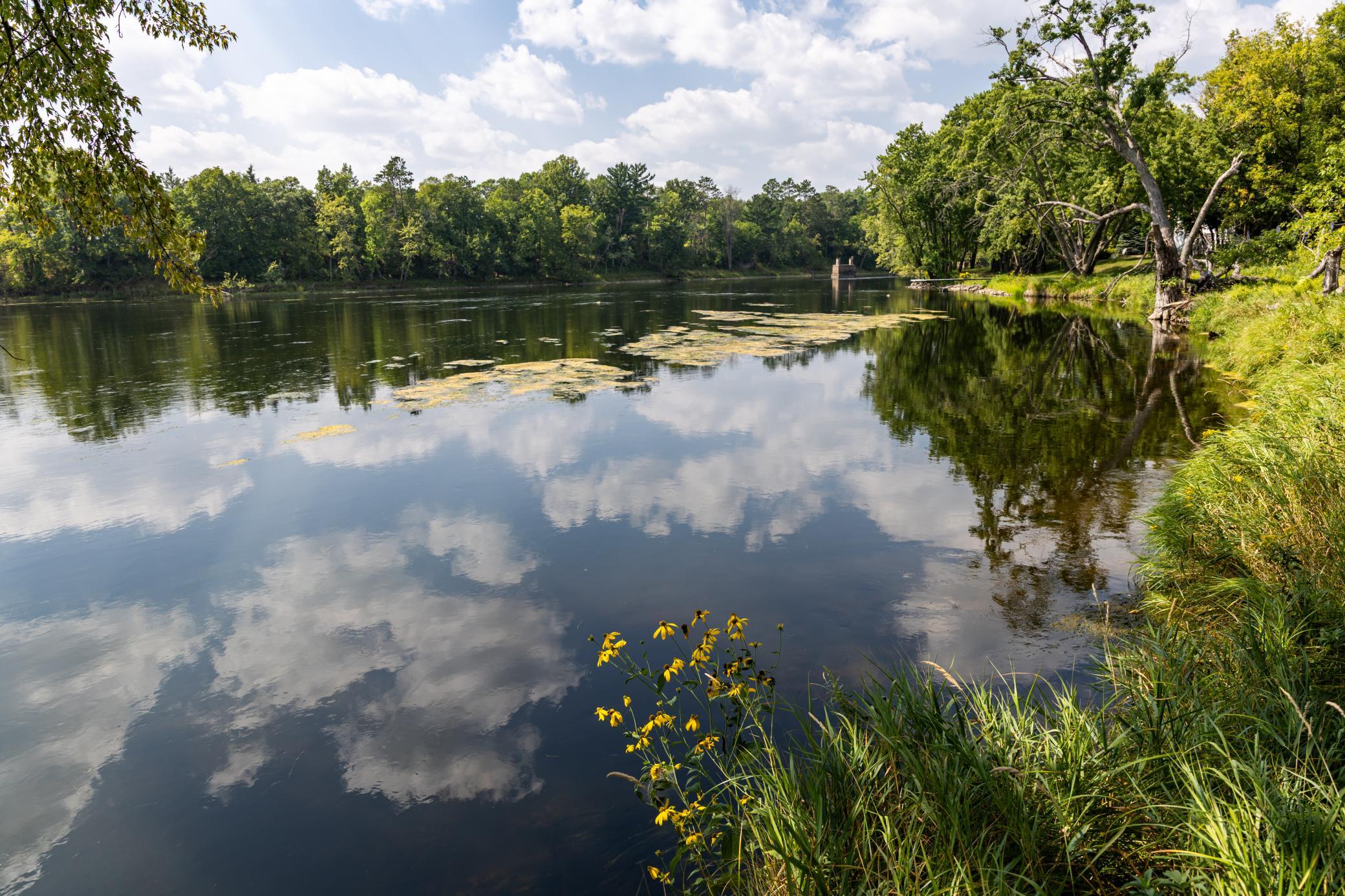 River Frontage 3.38 Acres Tract A 13th Avenue SW