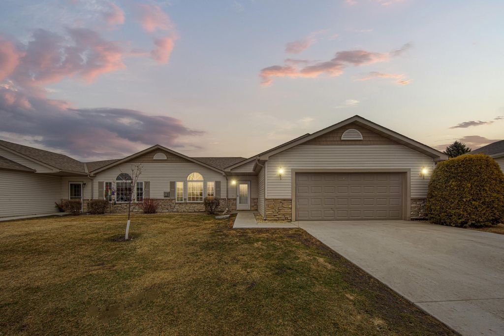 Photo of 1111 25th Avenue NW, Faribault, MN 55021 (MLS # 7031316)