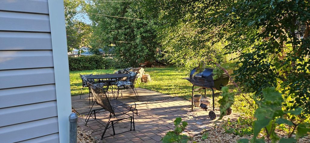 Photo of 426 Griffith Street, Saint Paul, MN 55106 (MLS # 7042286)