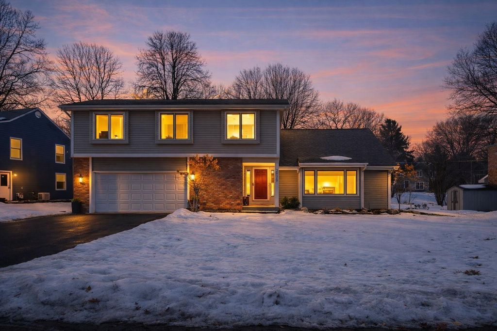 Photo of 2920 Xanthus Lane N, Plymouth, MN 55447 (MLS # 6780823)