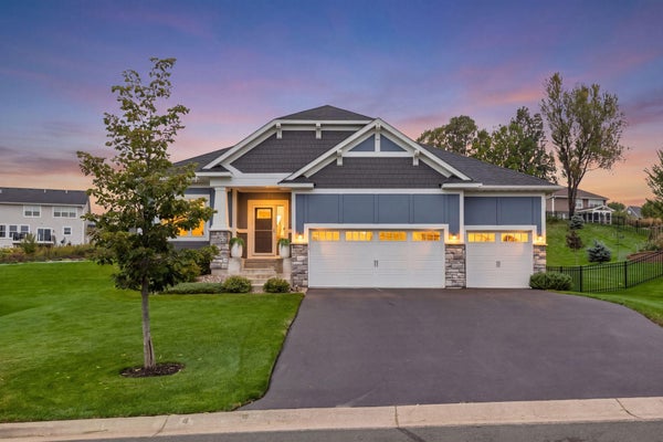 9557 JAMES CIR N, LAKE ELMO, MN 55042 - Image e3d0c8a7124e5145a70a5904d8ed740b/3005915044
