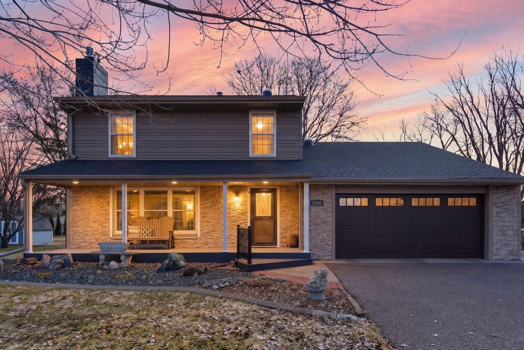 Photo of 1144 Waldon Place, Arden Hills, MN 55112 (MLS # 7024341)