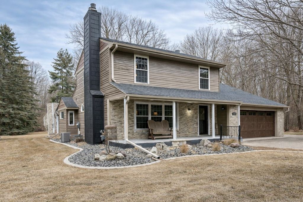 Photo of 1144 Waldon Place, Arden Hills, MN 55112 (MLS # 7024341)