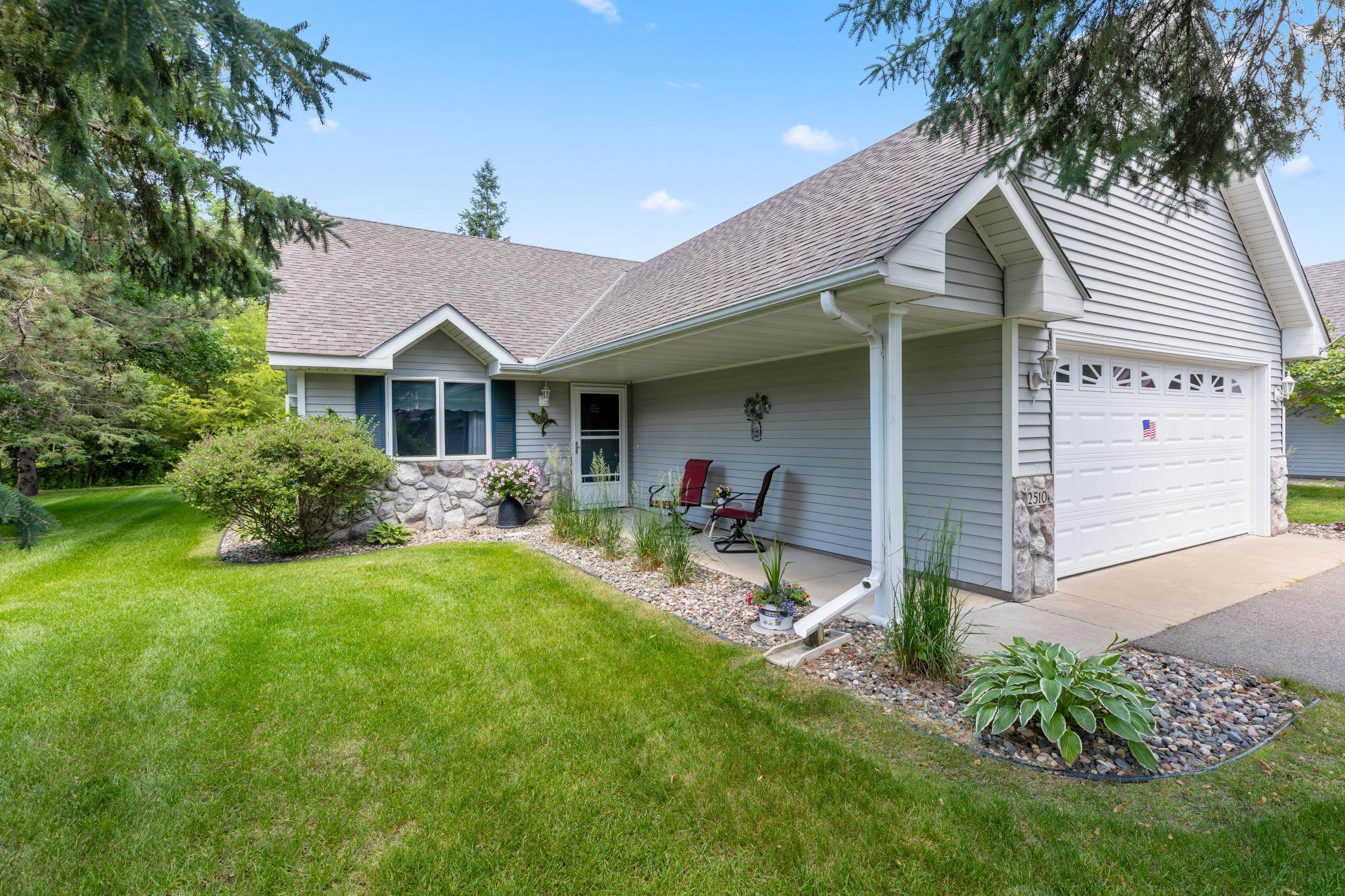 2510 Woodridge Lane