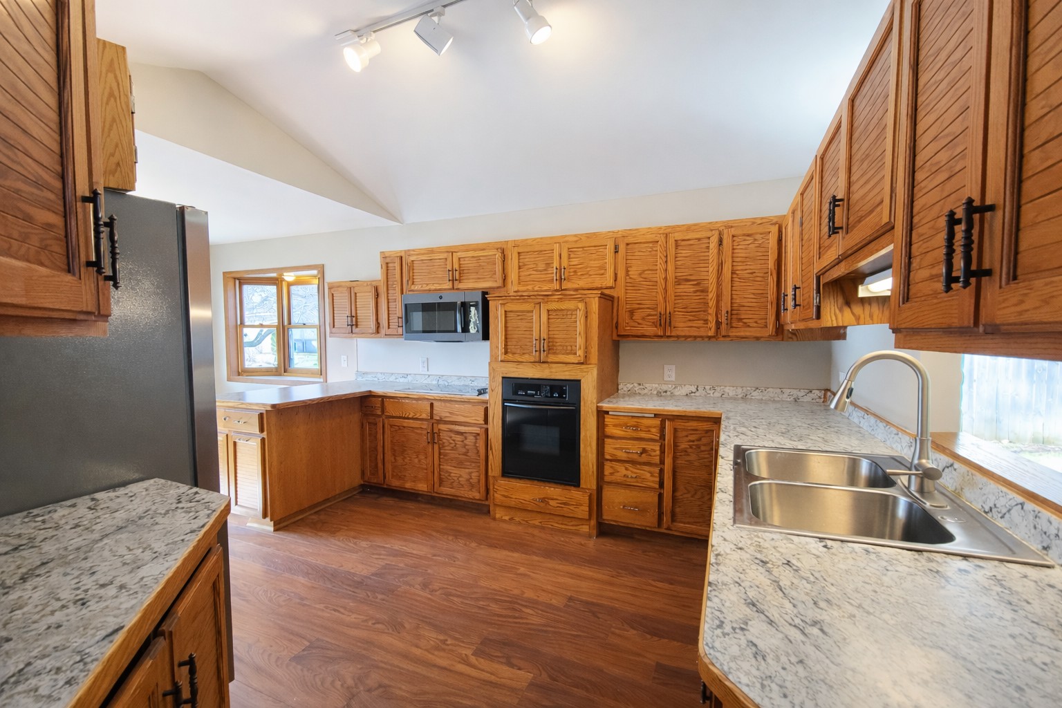 12000 Summerset Lane