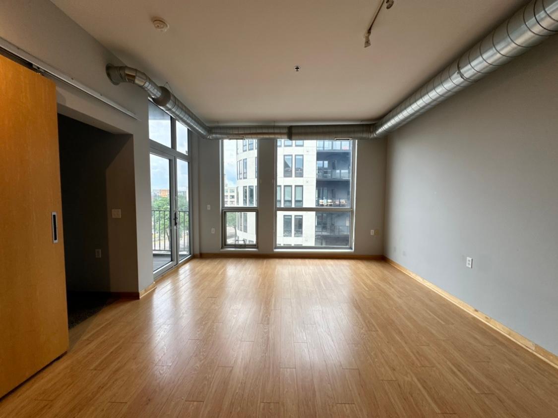 1211 Lagoon Avenue 405