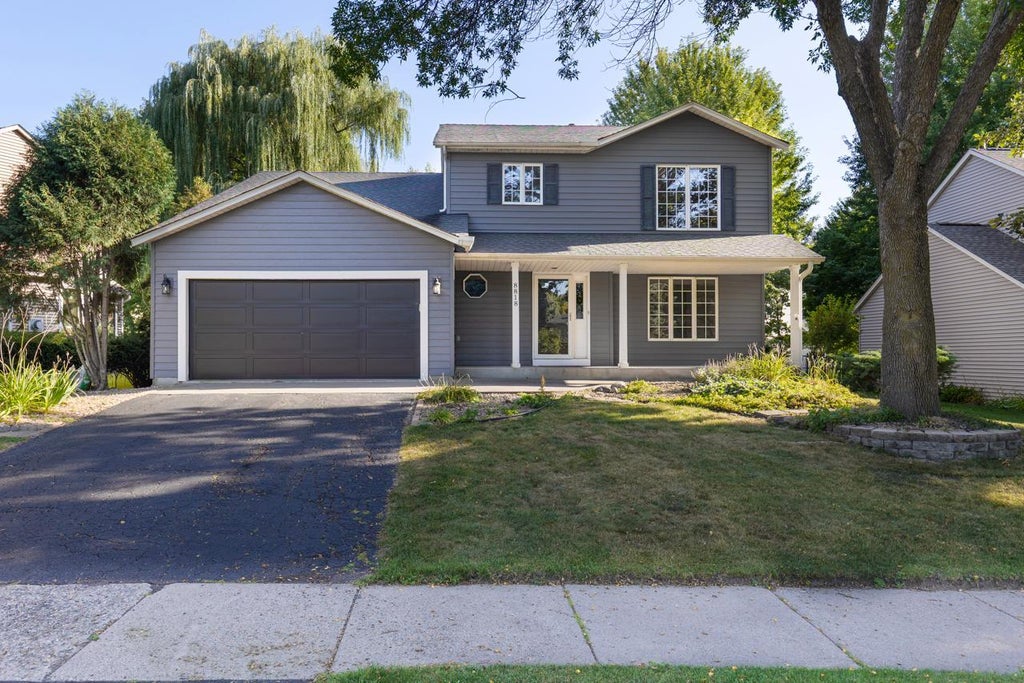 Photo of 8818 Belvedere Drive, Eden Prairie, MN 55347 (MLS # 7138831)