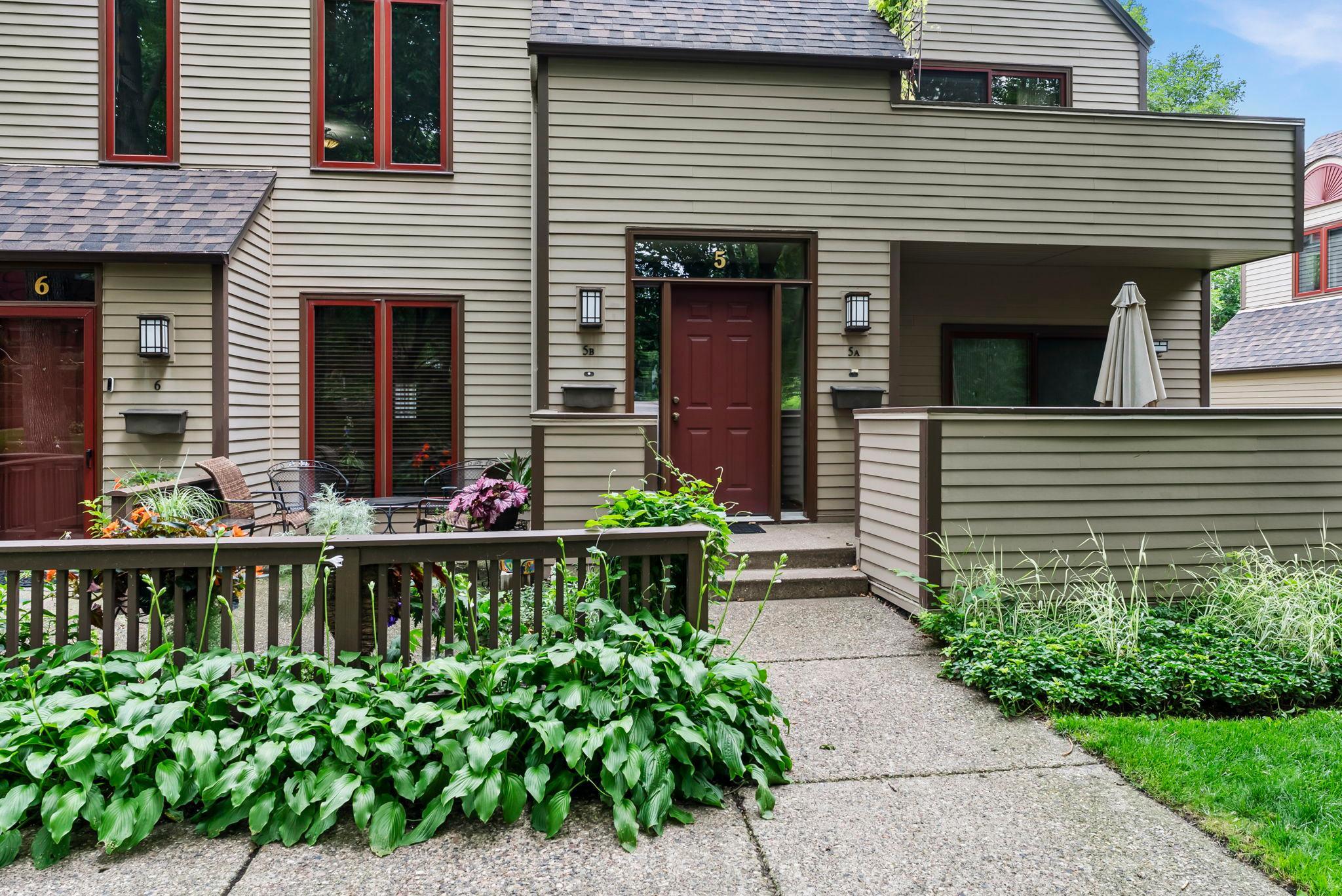 5 Irvine Park 5B
