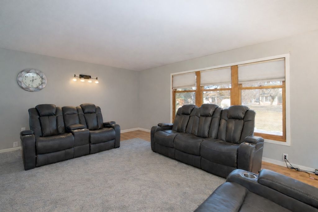 Photo of 232 W Skyline Court, Mankato, MN 56001 (MLS # 7020635)