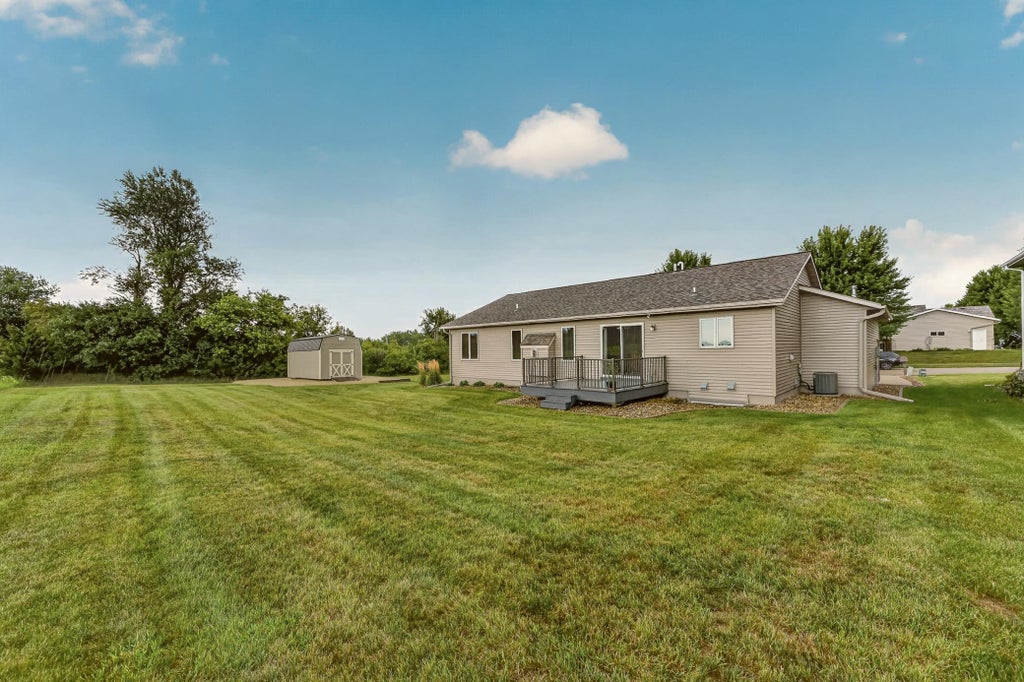Photo of 905 22nd Street NE, Kasson, MN 55944 (MLS # 7133587)