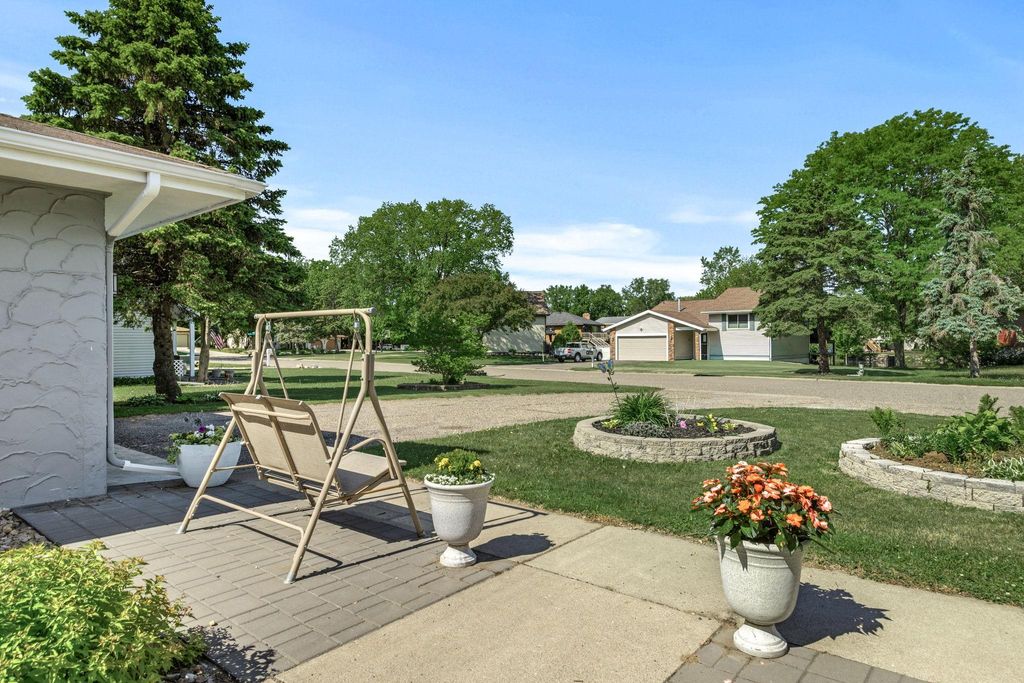 Photo of 13994 Holyoke Court, Apple Valley, MN 55124 (MLS # 7081846)