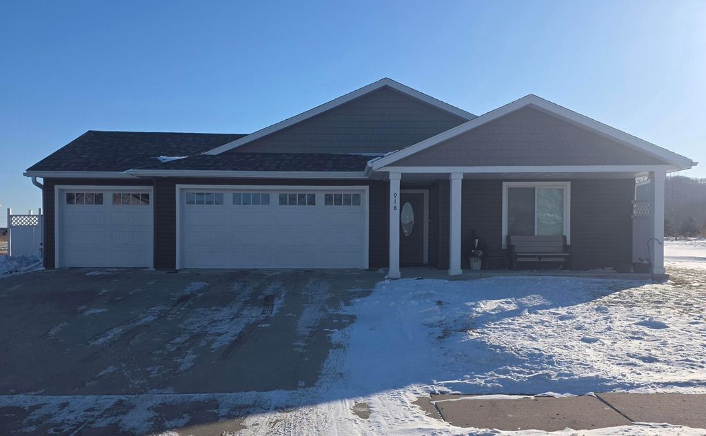 Photo of 918 21st Street, Wabasha, MN 55981 (MLS # 7013239)