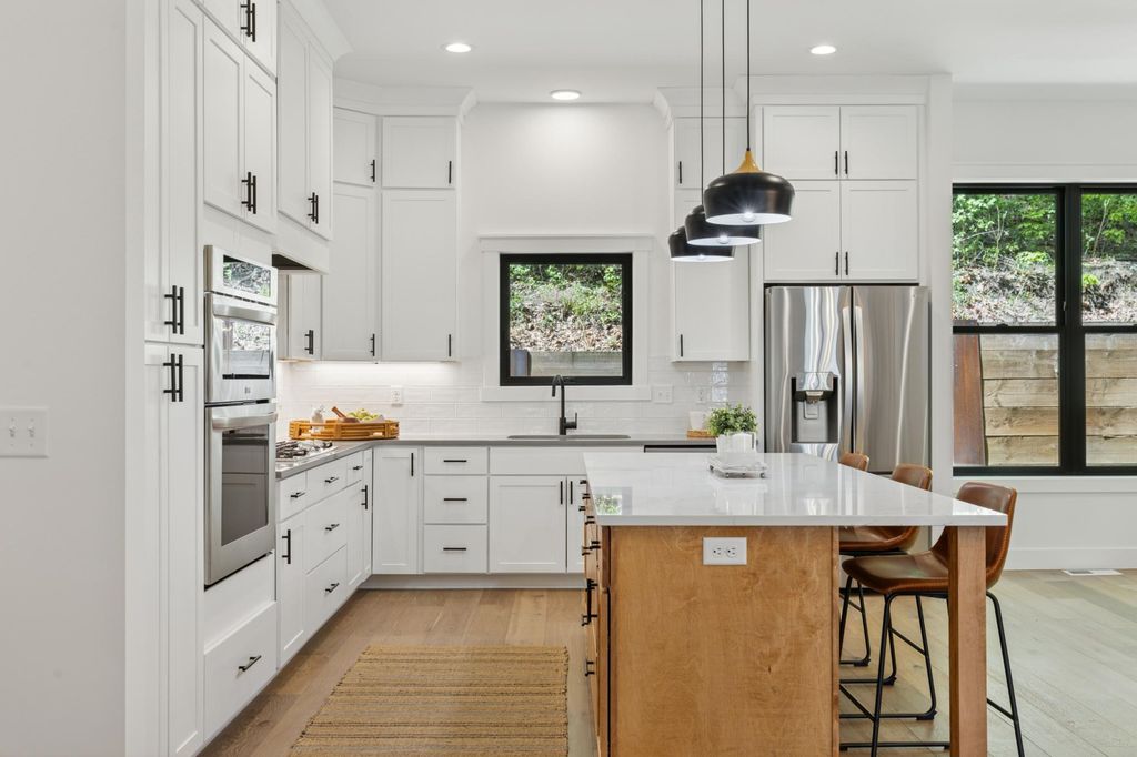 Photo of 5742 Shady Oak Road S #7, Minnetonka, MN 55343 (MLS # 6722357)