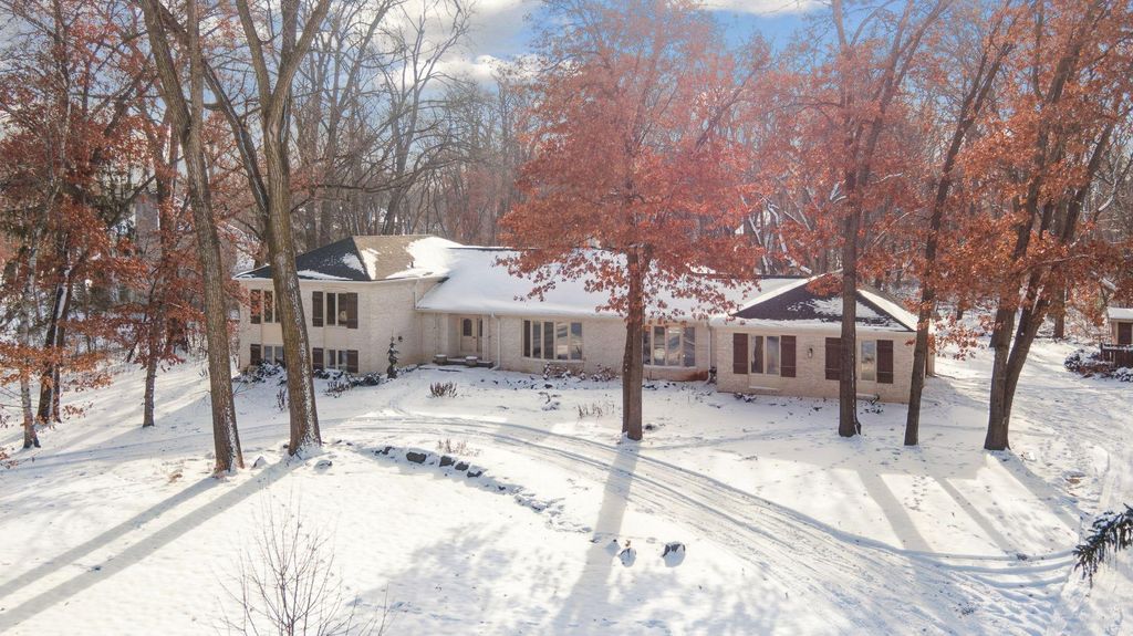 Photo of 23 Evergreen Road, North Oaks, MN 55127 (MLS # 6779160)