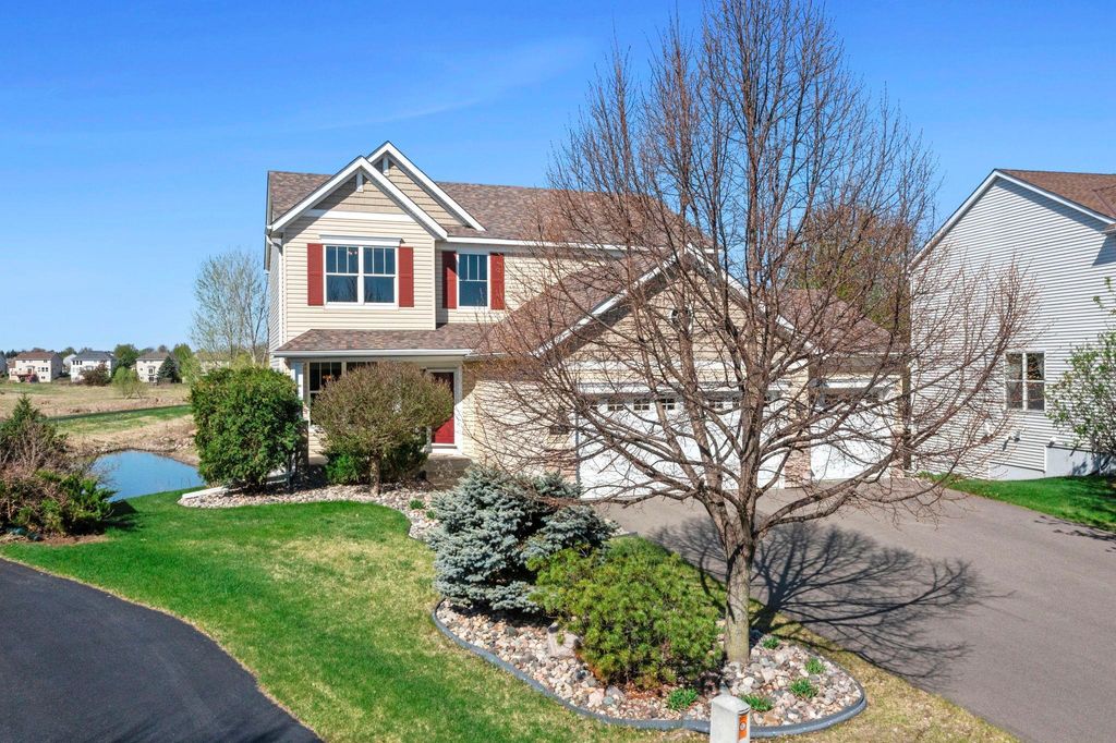 Photo of 1828 Fescue Circle, Shakopee, MN 55379 (MLS # 7073766)