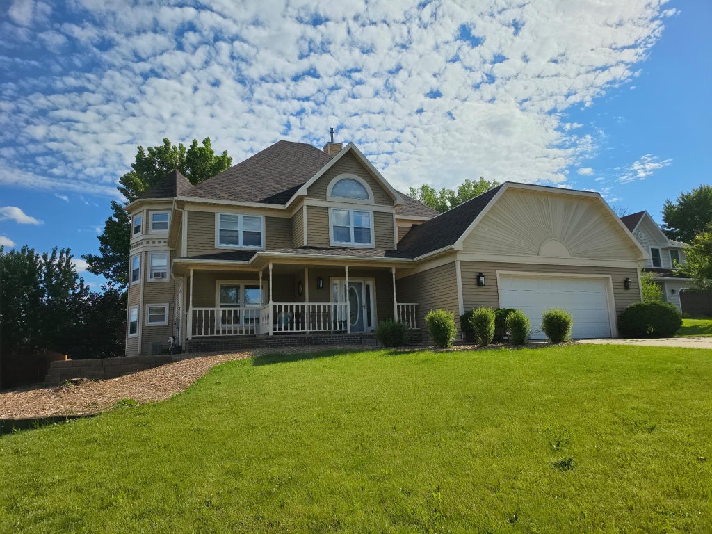 Photo of 1851 22nd Avenue NE, Rochester, MN 55906 (MLS # 7099086)