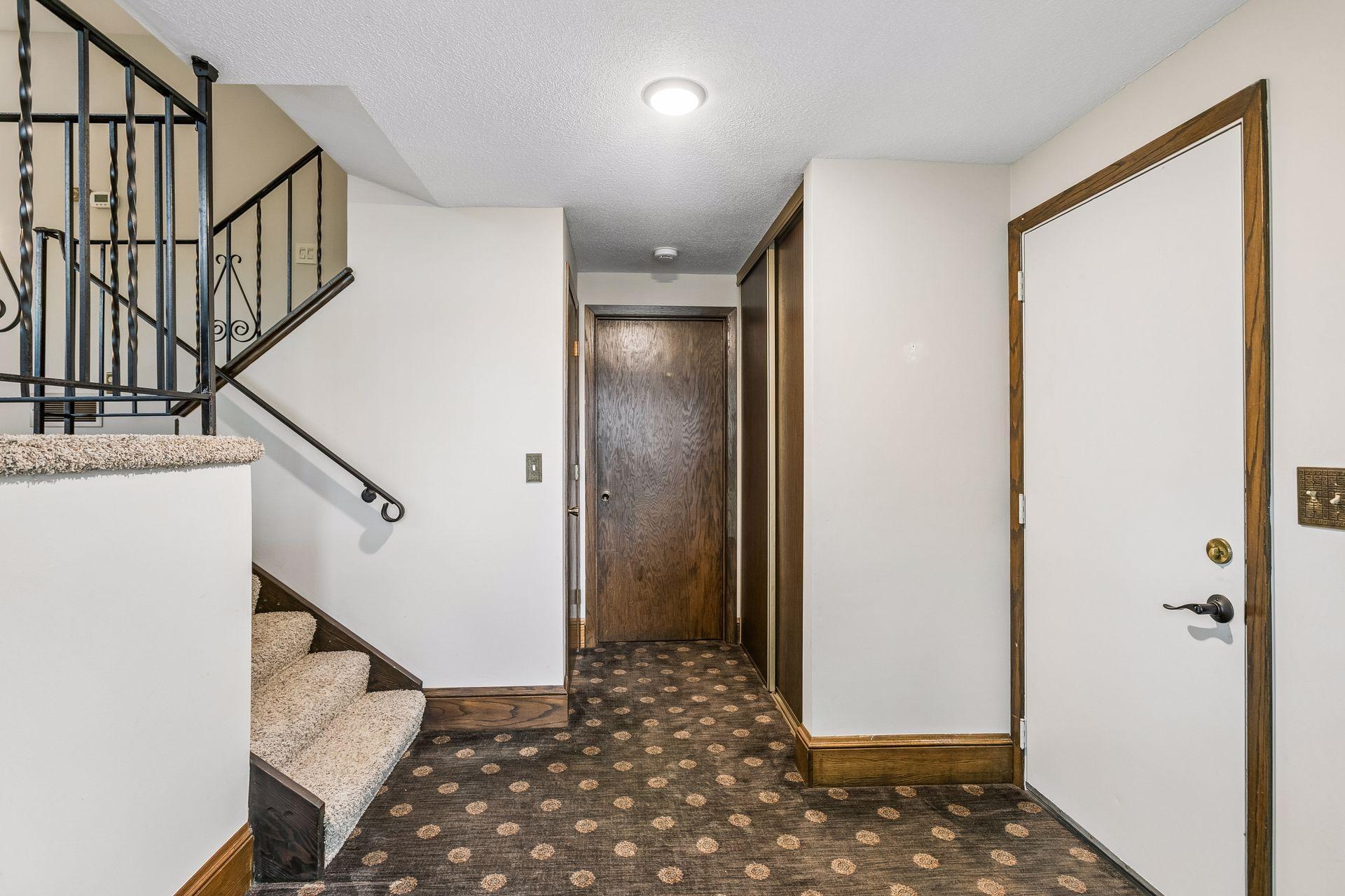 1013 Robinhood Place