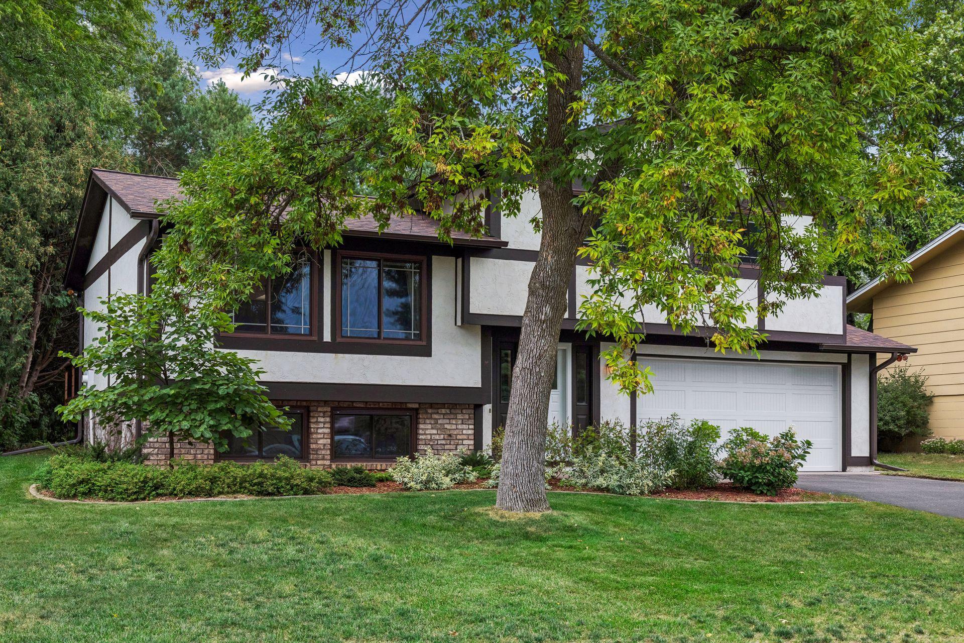 1013 Robinhood Place