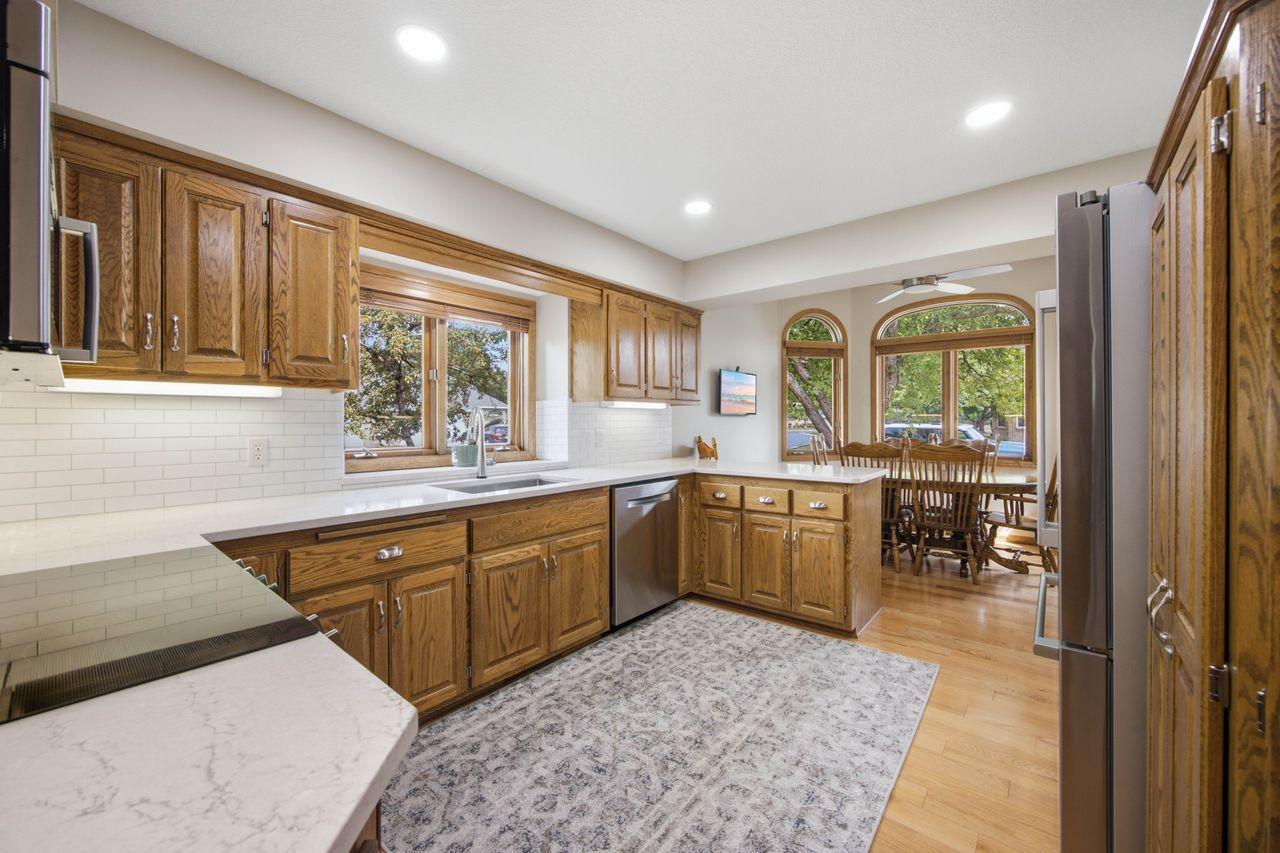 1264 Silverthorn Drive