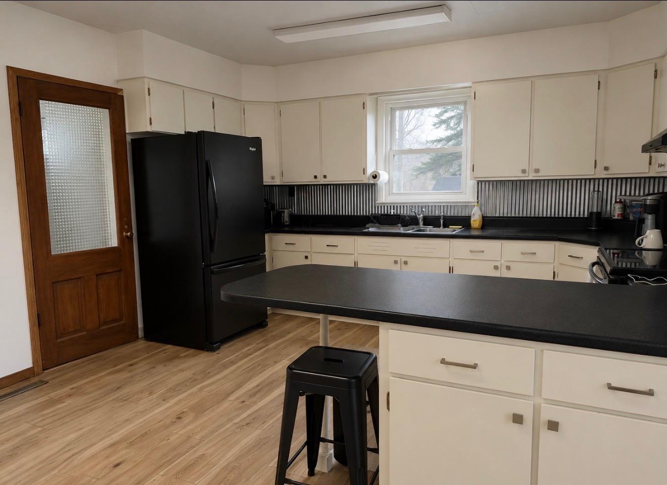 508 E Main Avenue