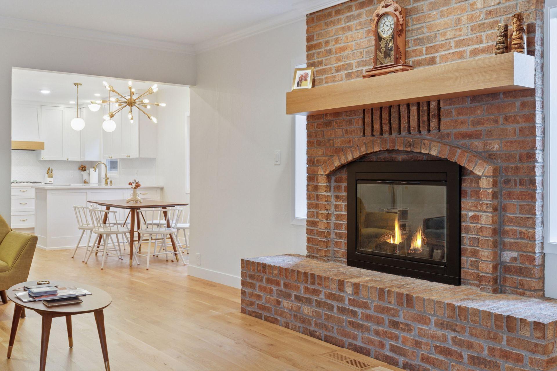 1846 Saunders Avenue