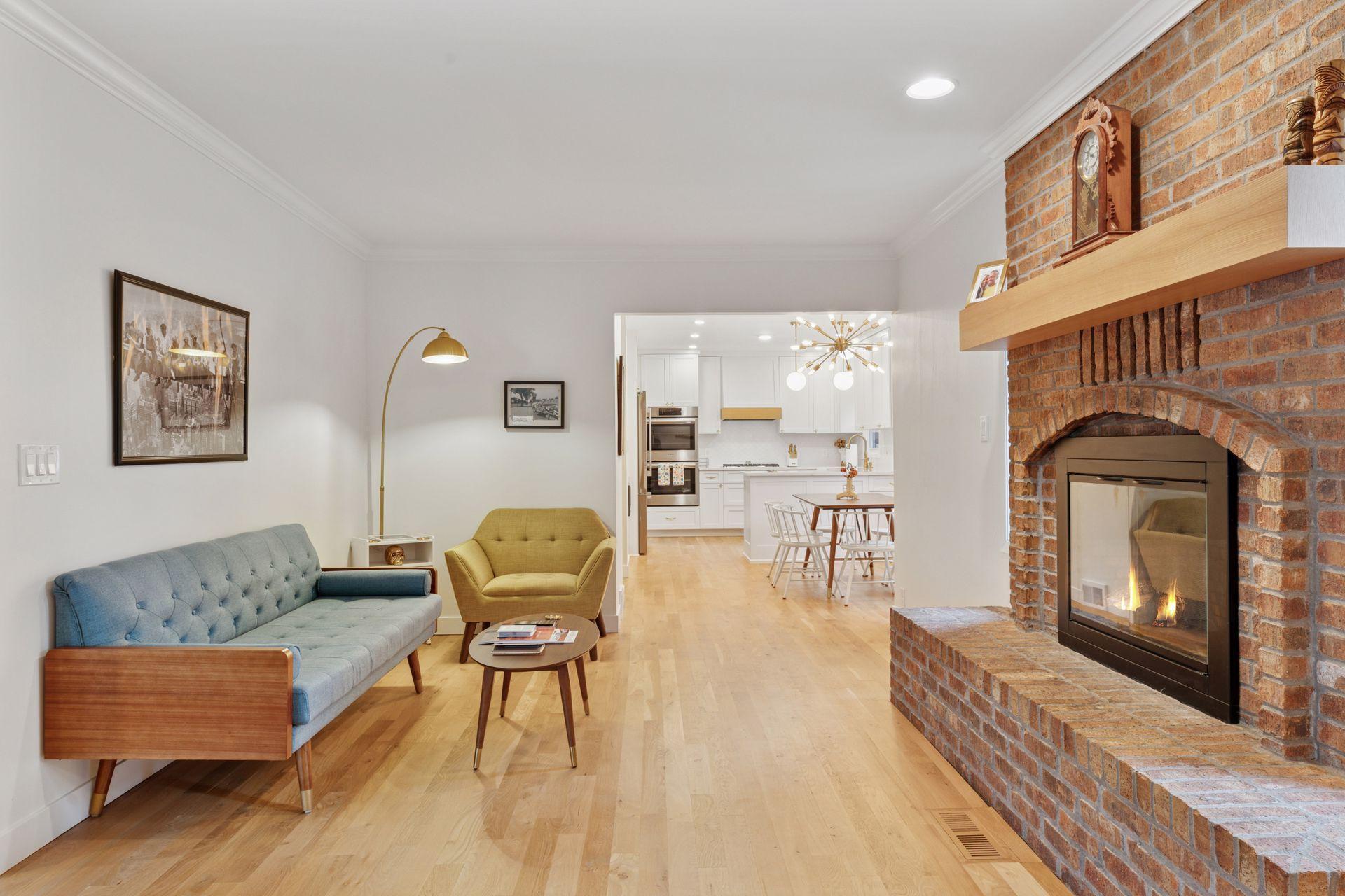 1846 Saunders Avenue