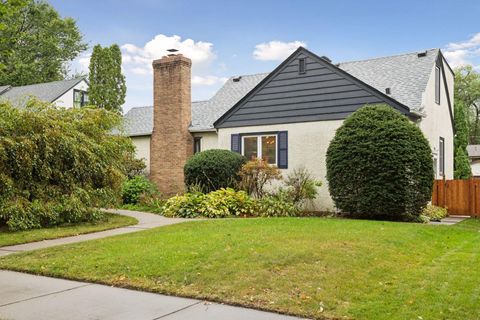 1846 Saunders Avenue Saint Paul MN 55116