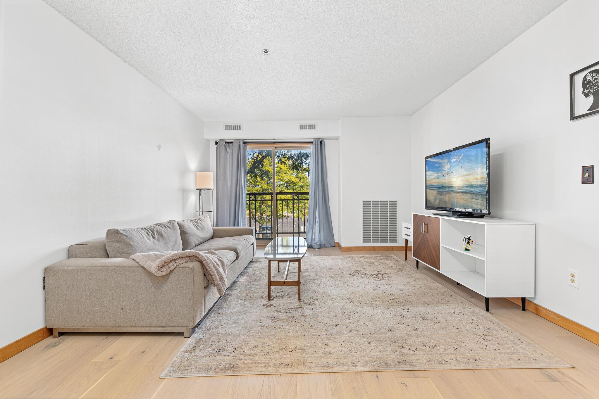 4845 W 123rd Street 203