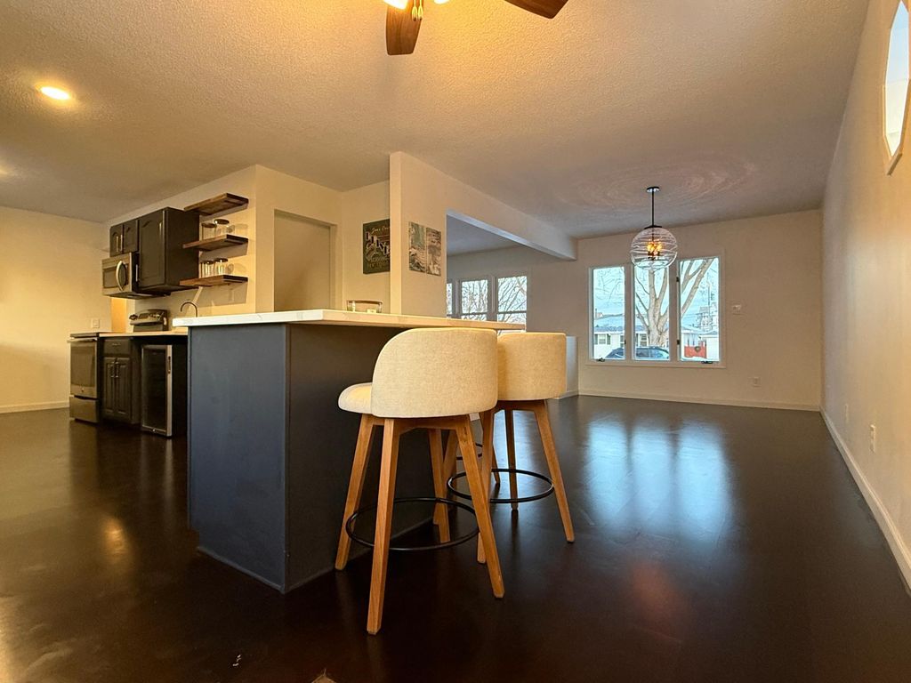 Photo of 618 9th Avenue NW, New Brighton, MN 55112 (MLS # 7002495)