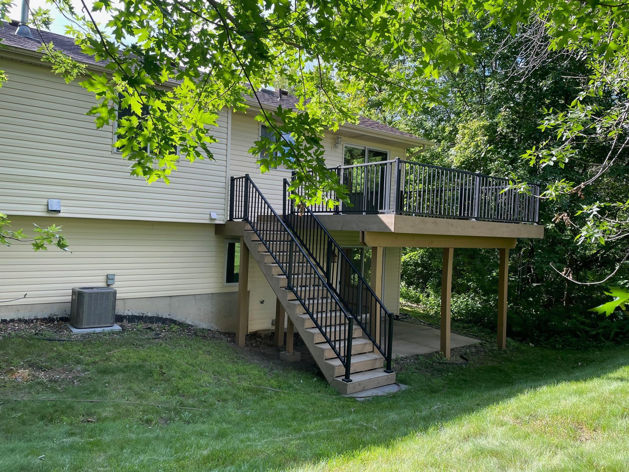 3770 Robin Lane