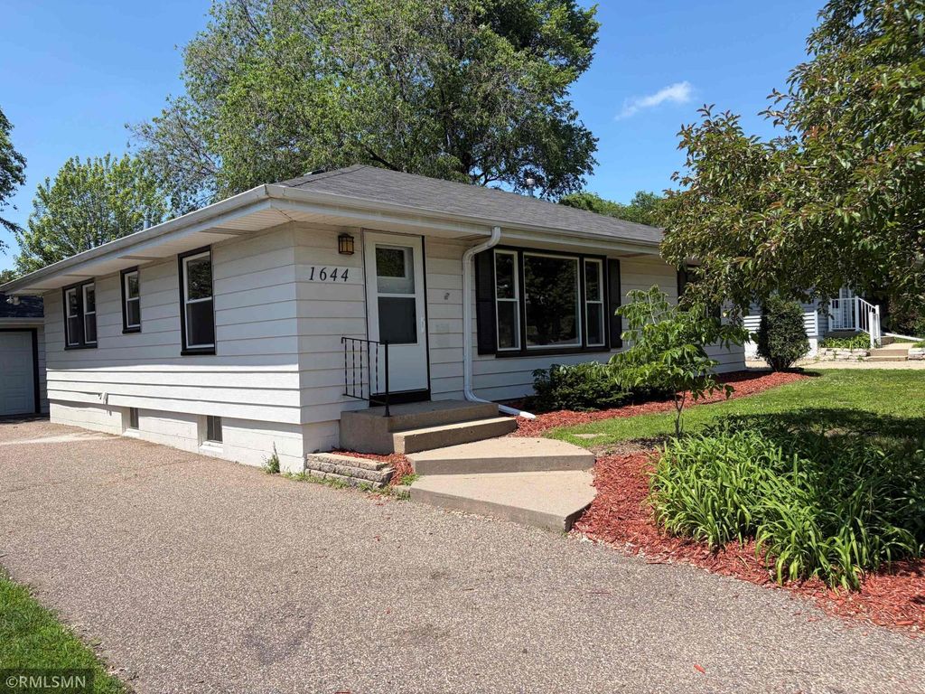 Photo of 1644 Nevada Avenue S, Saint Louis Park, MN 55426 (MLS # 7102753)