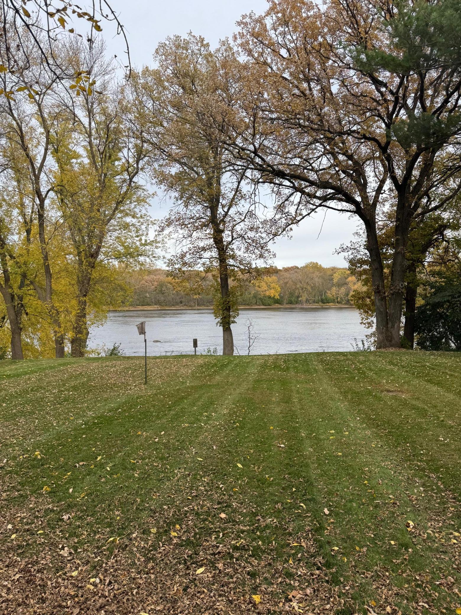 348 Riverside Avenue S