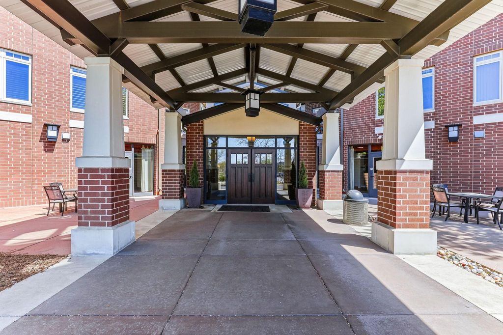 Photo of 3251 Louisiana Avenue S #323, Saint Louis Park, MN 55426 (MLS # 7071983)