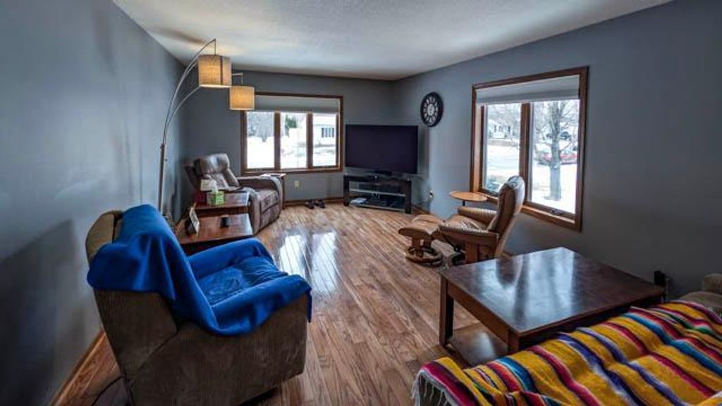 Photo of 1918 Bayview Drive, Albert Lea, MN 56007 (MLS # 7028338)