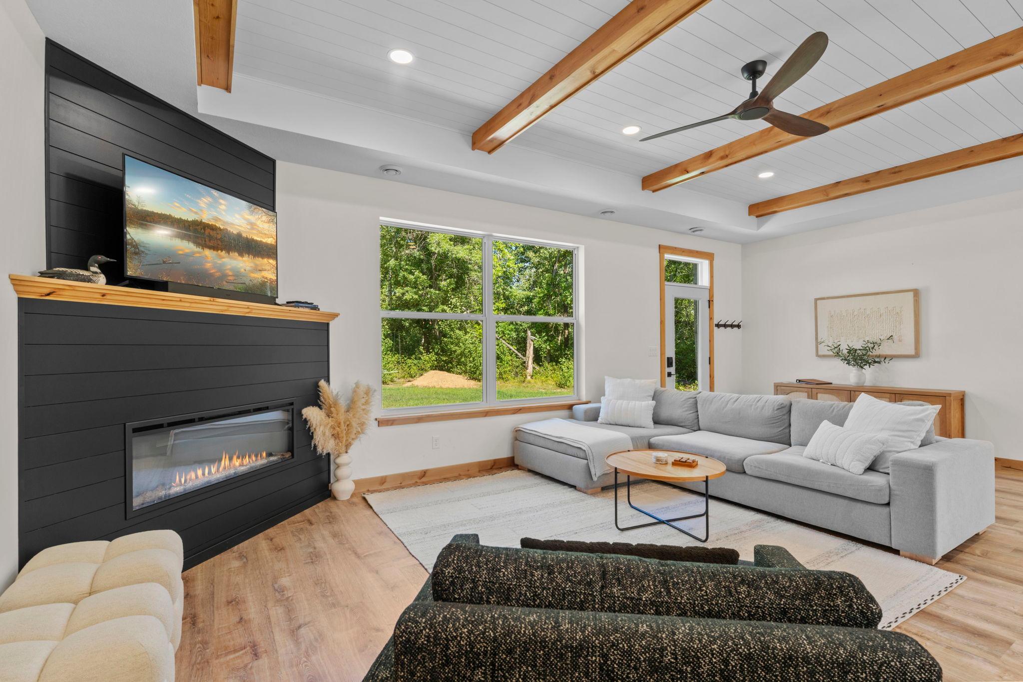 5479 Hidden Lane