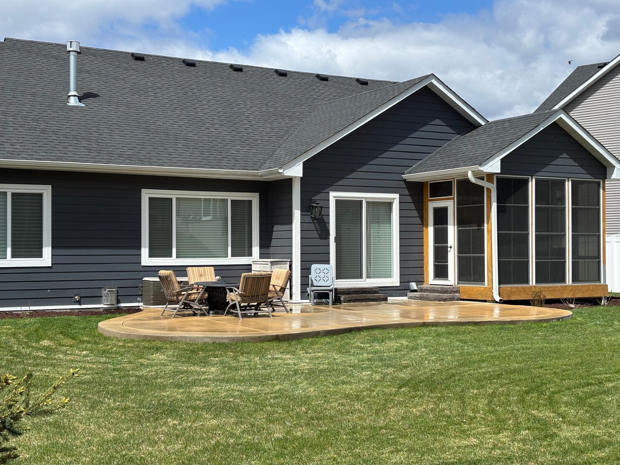9613 W Wind Trail