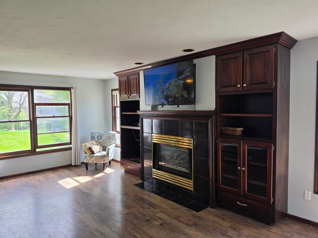 Photo of 210 10th Street SE, New Prague, MN 56071 (MLS # 7076720)