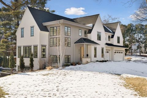 4813 Woodhill Way Edina MN 55424