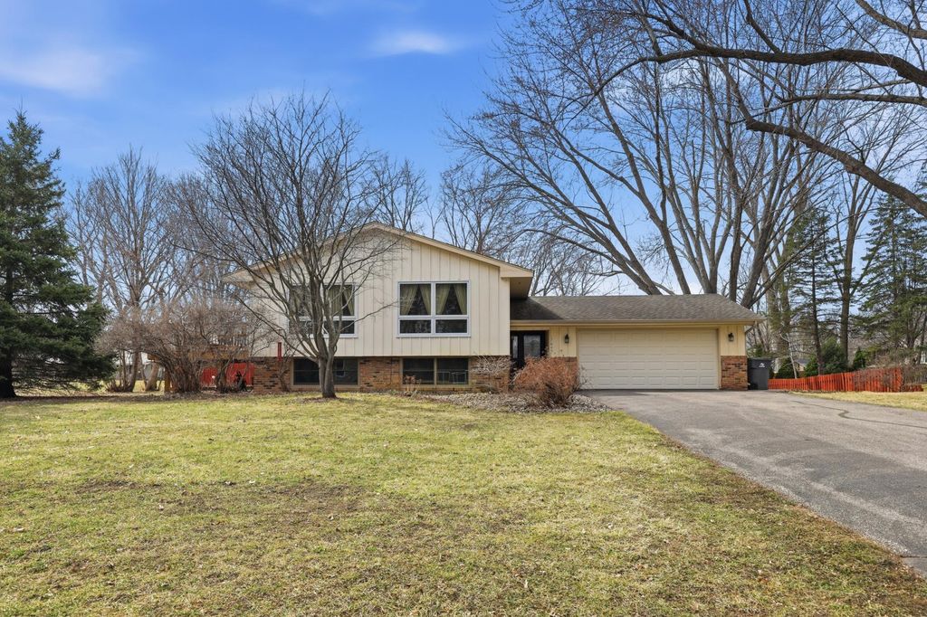 Photo of 17645 27th Avenue N, Plymouth, MN 55447 (MLS # 7046907)