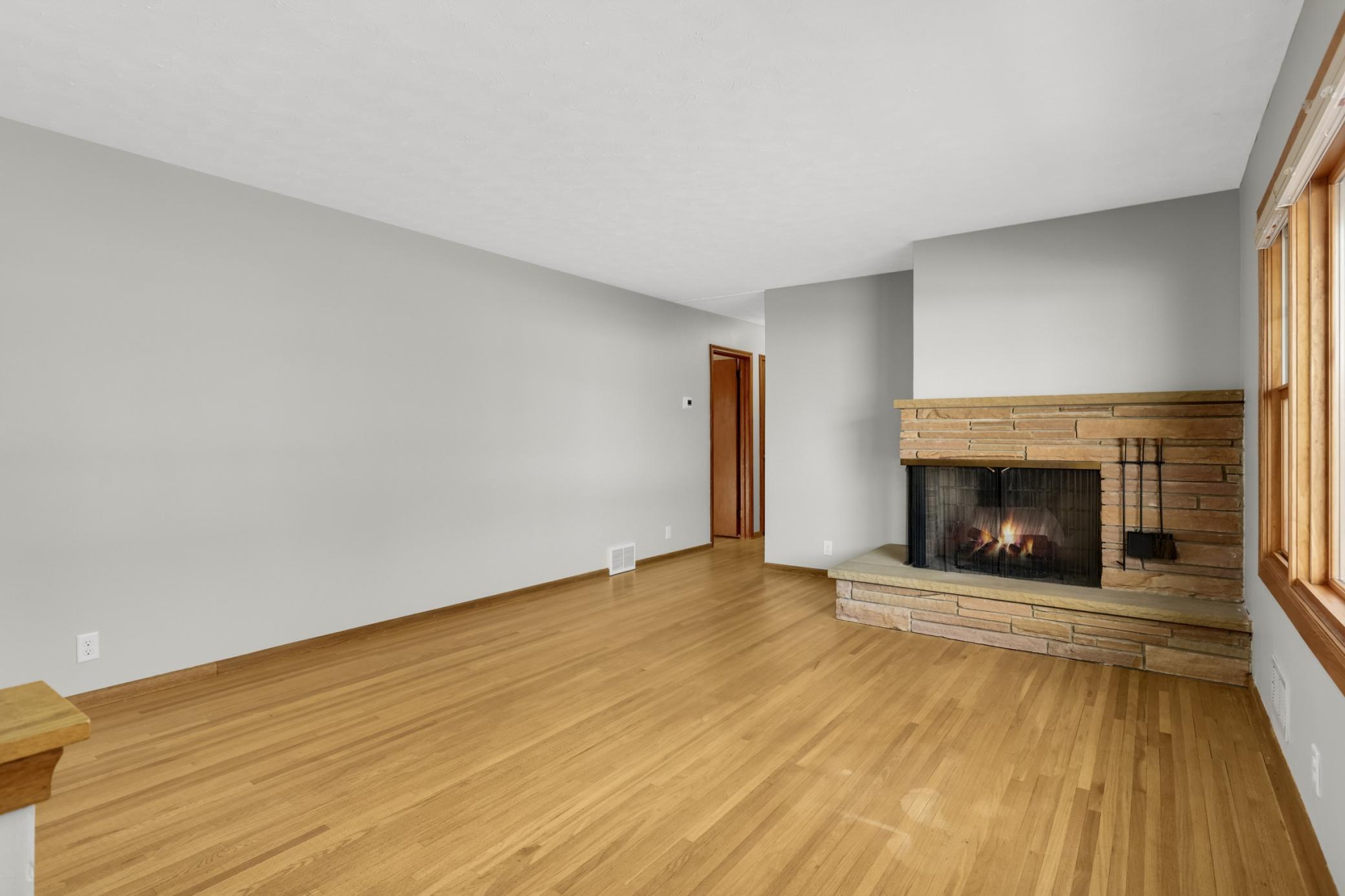 11109 Thomas Avenue S