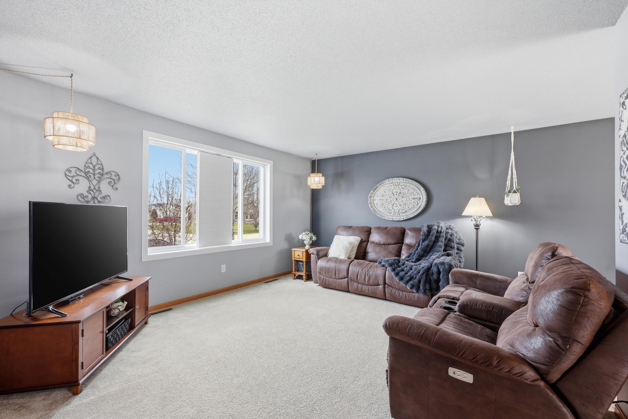 1201 9th Avenue SE
