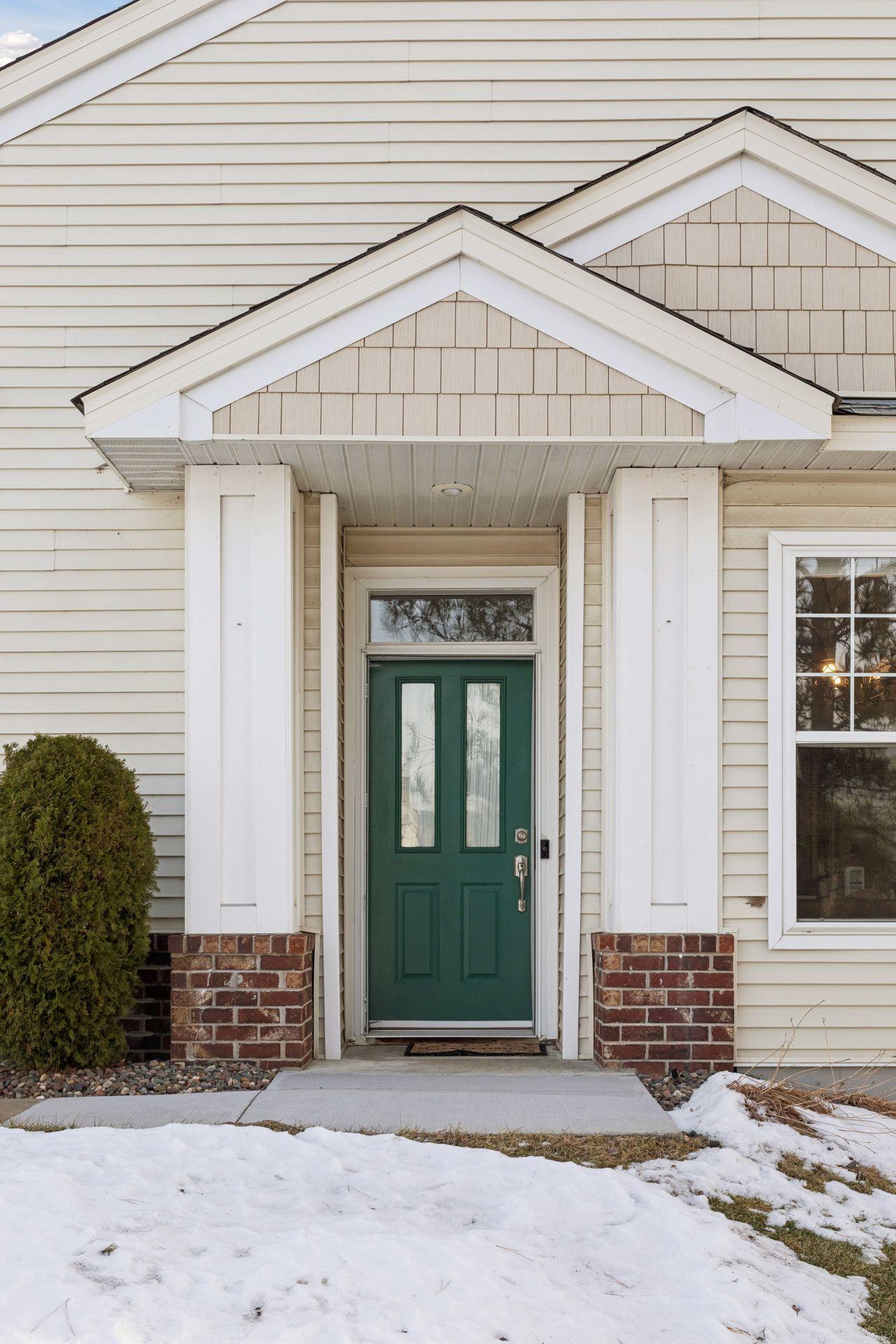 5780 Prairie Ridge Drive