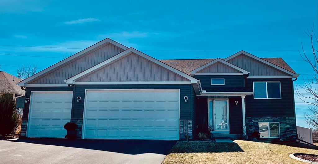 Photo of 1108 Olivia Street SE, New Prague, MN 56071 (MLS # 7040886)