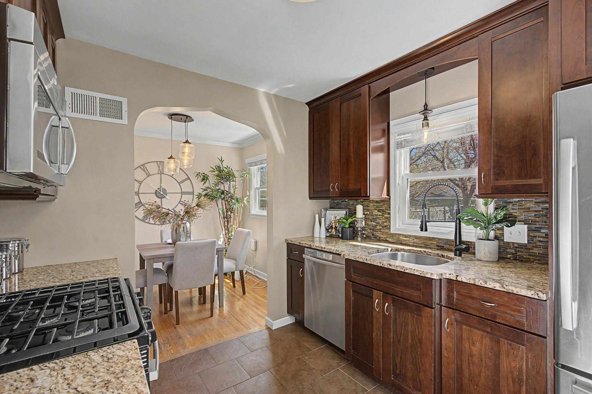 2825 Pennsylvania Avenue S