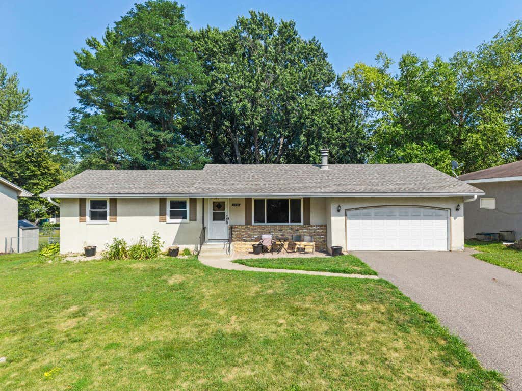 Photo of 4832 Flag Avenue N, New Hope, MN 55428 (MLS # 7123001)