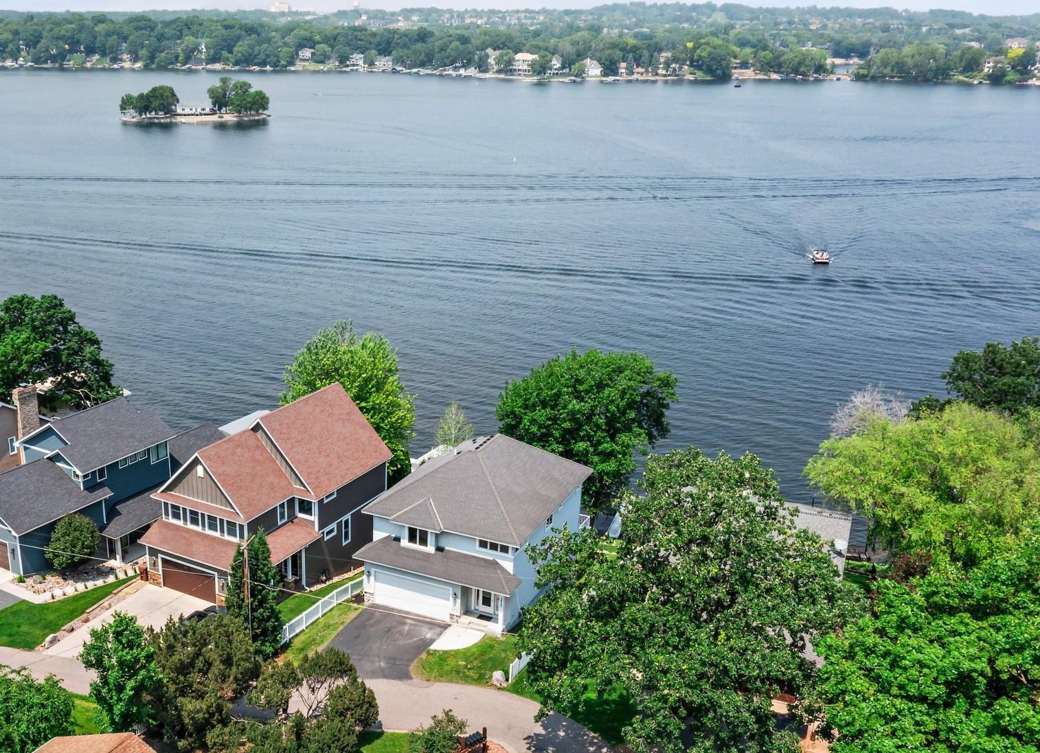 3868 Green Heights Trail SW