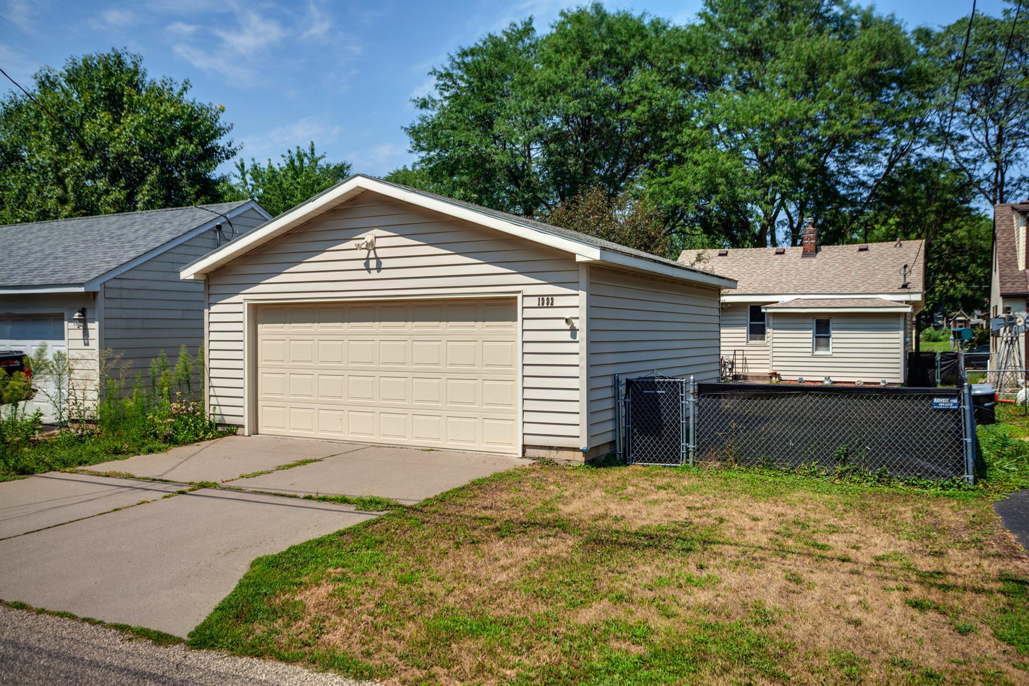1992 Clear Avenue